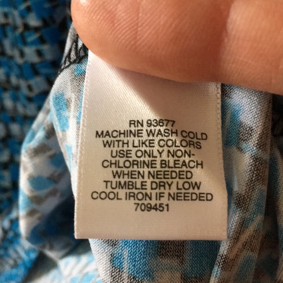 Liz Claiborne sleeveless top with draped neckline - Picture 5 of 5